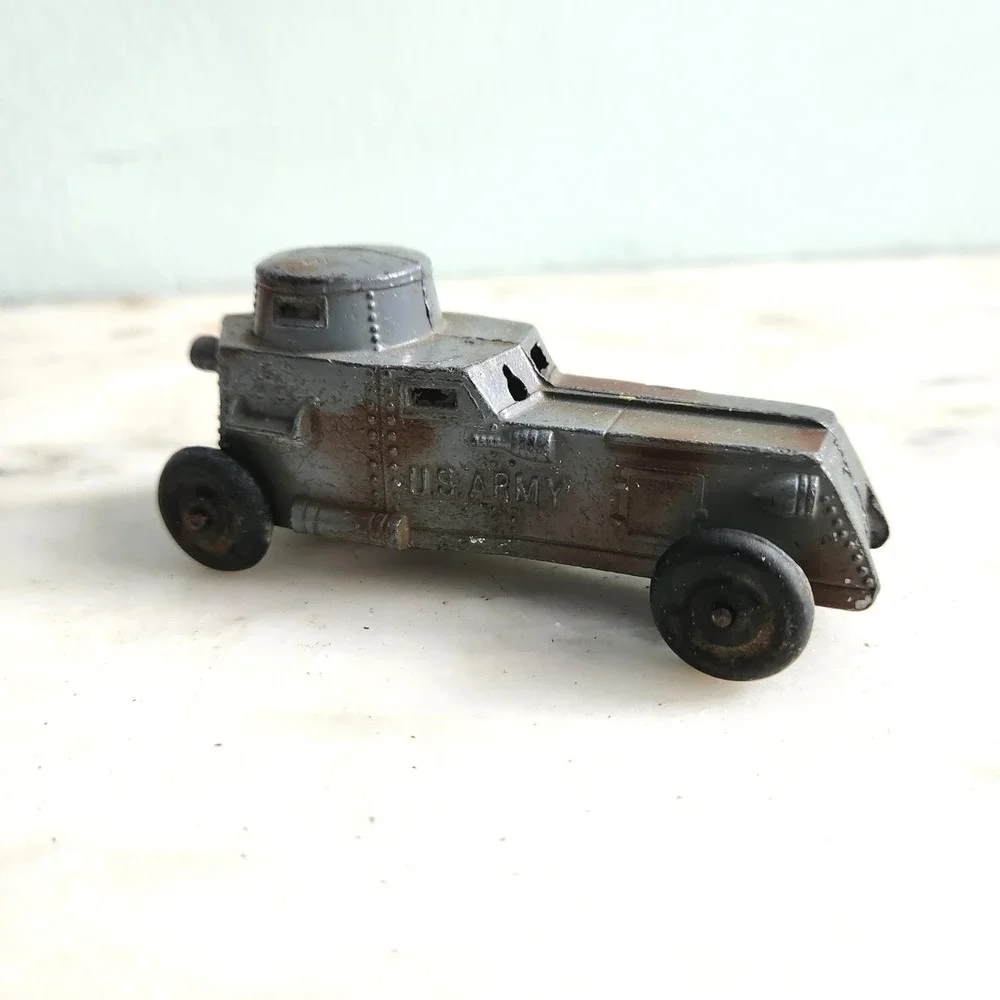 Vintage Tootsietoy US Army Armored Car Diecast Metal Rotating Turret Made in USA